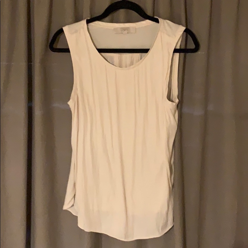 🎈 3/$20 Loft Cream Blouse Size M